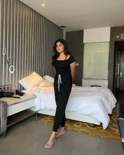 Call Girls Parner Cash On Delivery